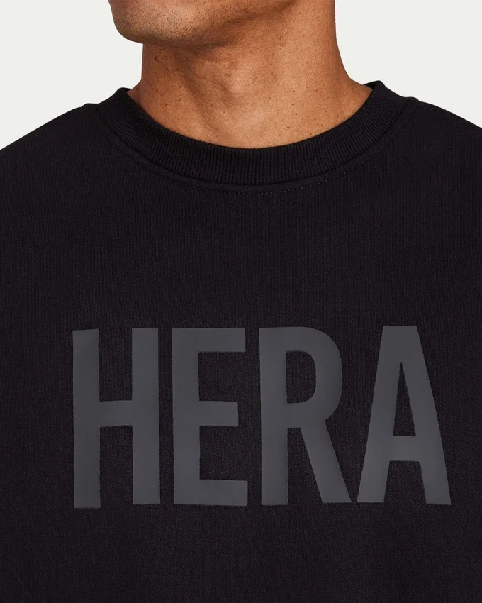 Mens label sweatshirt – black Mens label sweatshirt – black