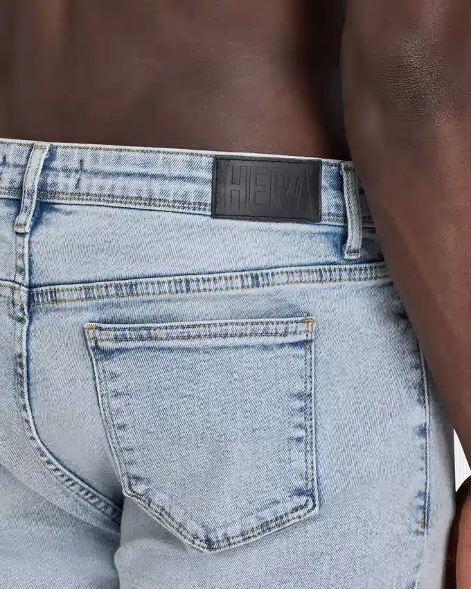 Mens slim fit jean – light blue Mens slim fit jean – light blue