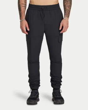 Mens tapered tech cargo pant