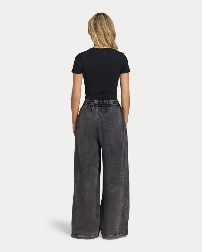 Womens collective wide leg sweatpant Womens collective wide leg sweatpant