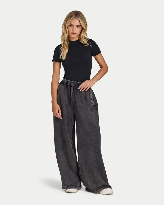 Womens collective wide leg sweatpant Womens collective wide leg sweatpant