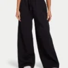 Womens collective wide leg sweatpant – black