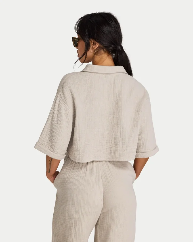 Womens resort cropped shirt Womens resort cropped shirt