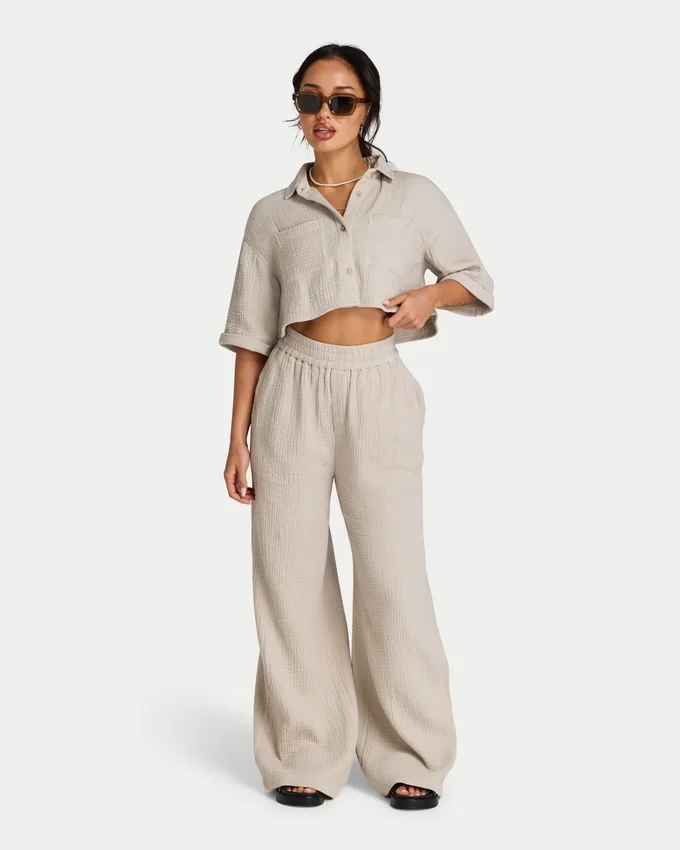 Womens resort cropped shirt Womens resort cropped shirt