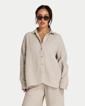 Womens resort long sleeve shirt