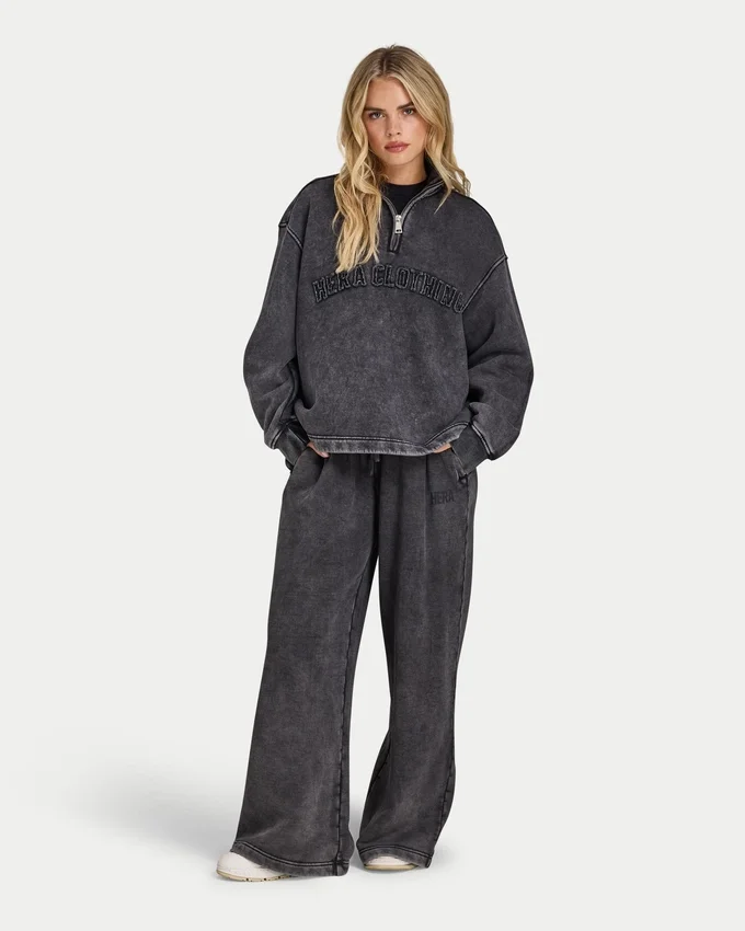 Womens signature washed oversized 1/4 zip sweatshirt Womens signature washed oversized 1/4 zip sweatshirt