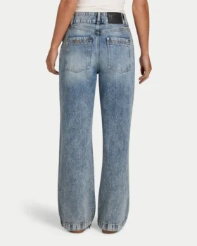 Womens straight leg jean