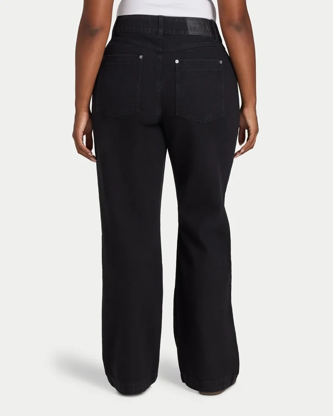 Womens straight leg jean Womens straight leg jean