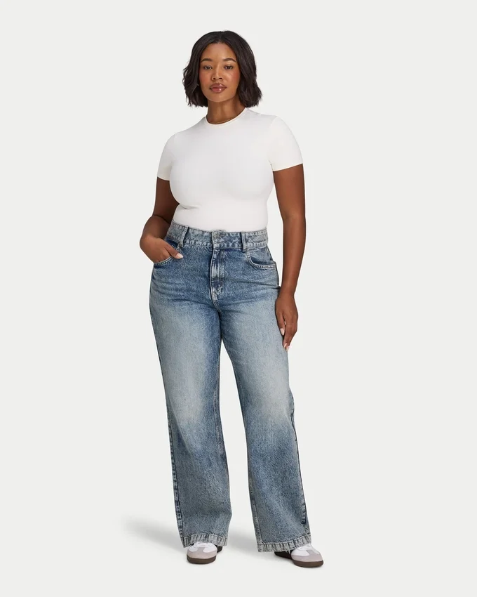 Womens straight leg jean Womens straight leg jean
