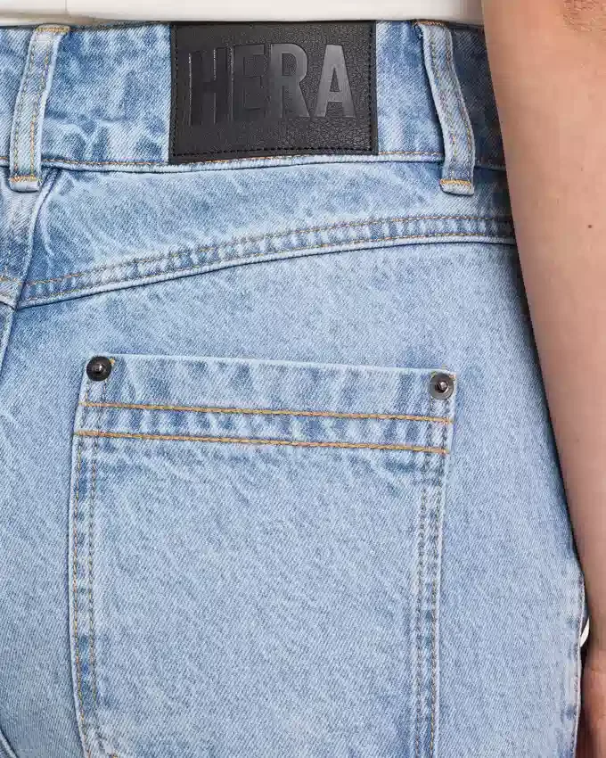 Womens straight leg jean Womens straight leg jean
